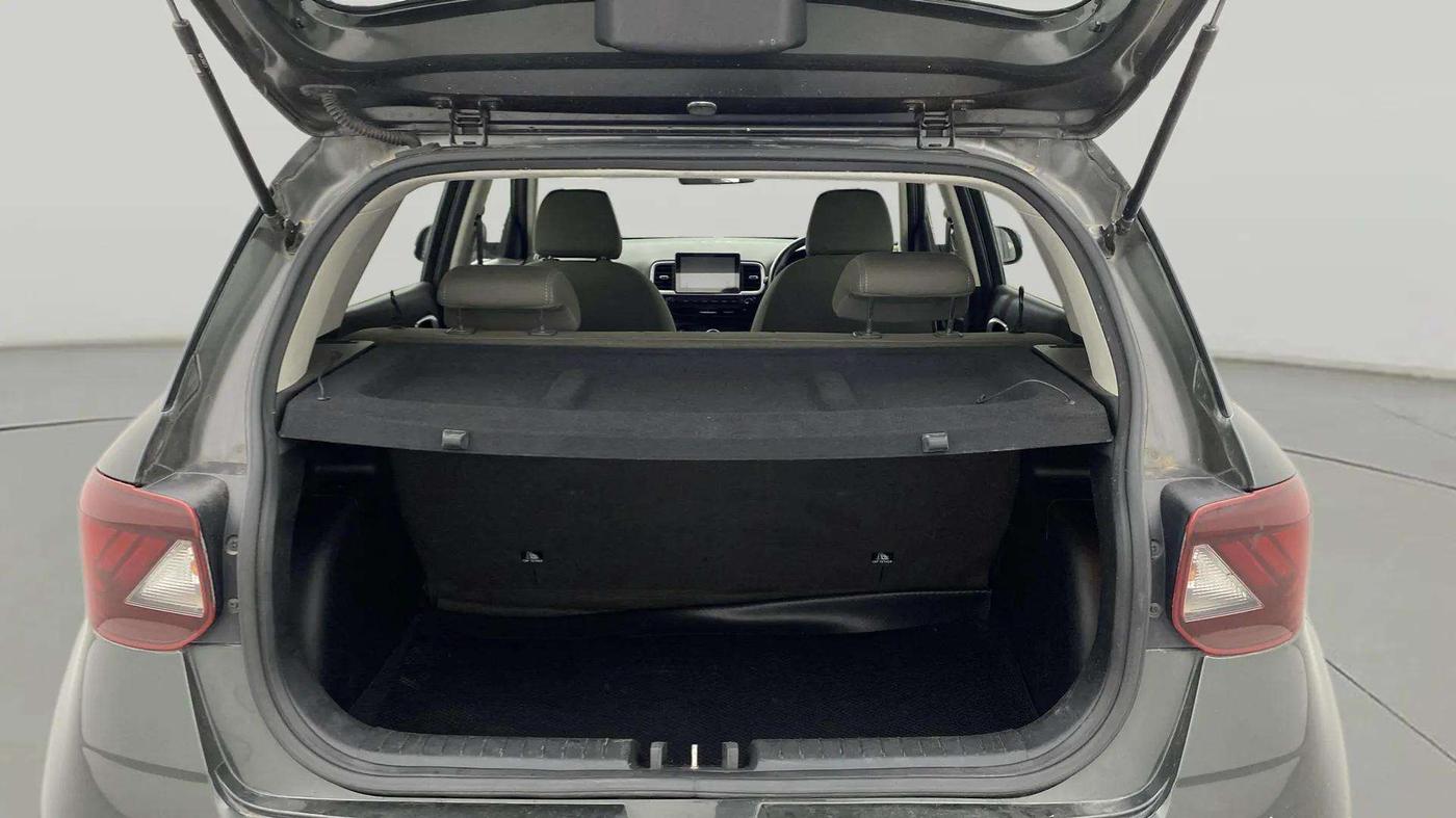 2021 Hyundai VENUE S+ 1.2, Petrol, Manual, 39,964 km, Boot Inside