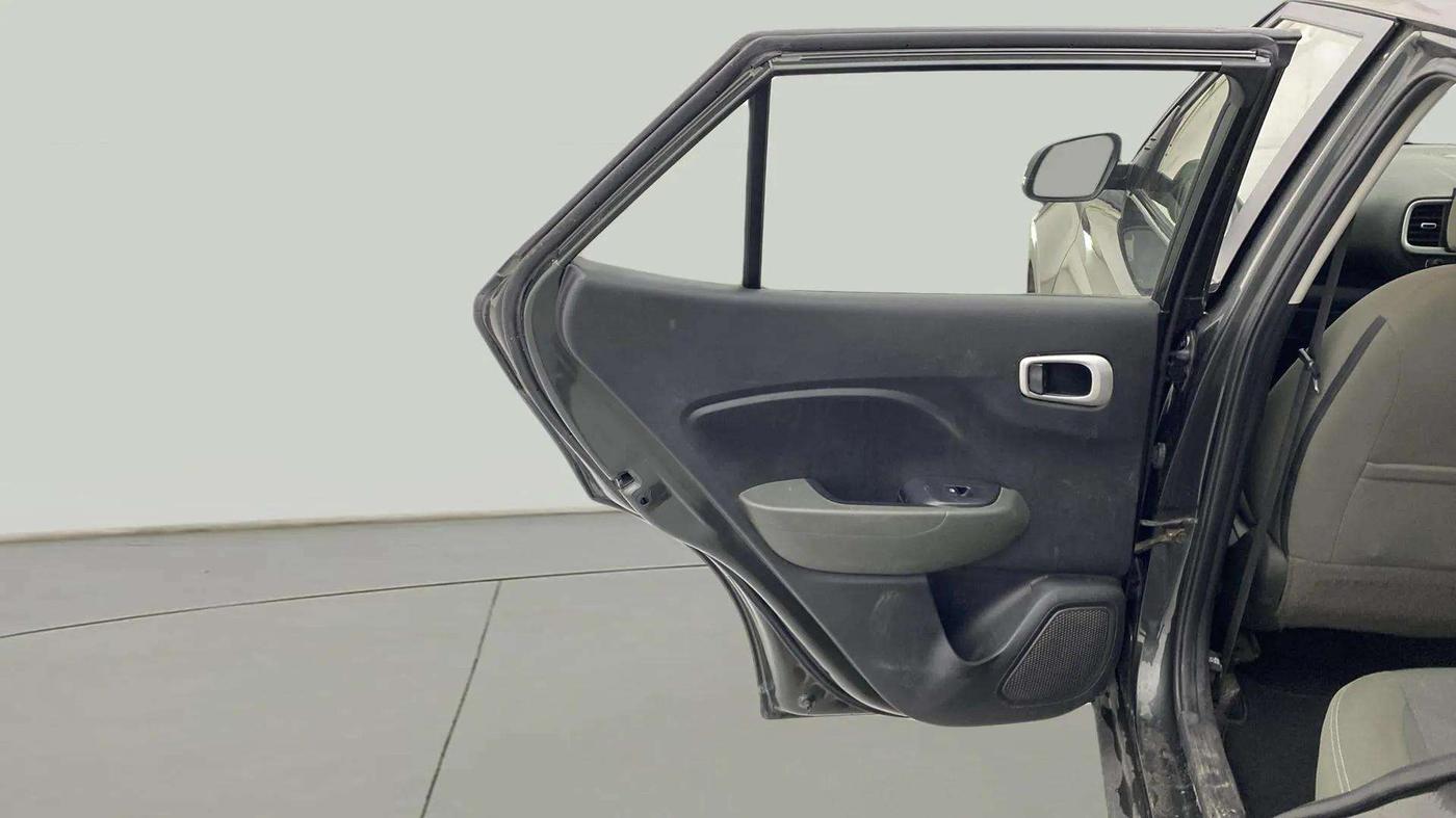 2021 Hyundai VENUE S+ 1.2, Petrol, Manual, 39,964 km, LHS Rear Door