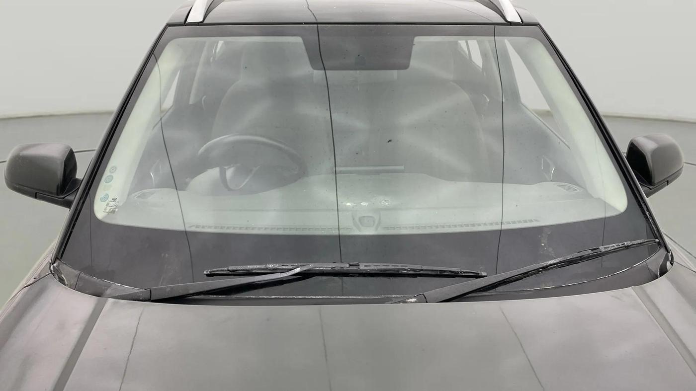 2021 Hyundai VENUE S+ 1.2, Petrol, Manual, 39,964 km, Front Windshield