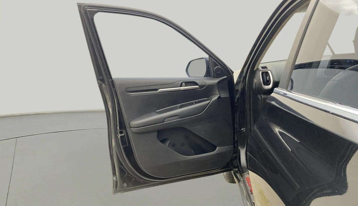 2022 KIA SONET HTK PLUS 1.5, Diesel, Manual, 88,403 km, LHS Front Door