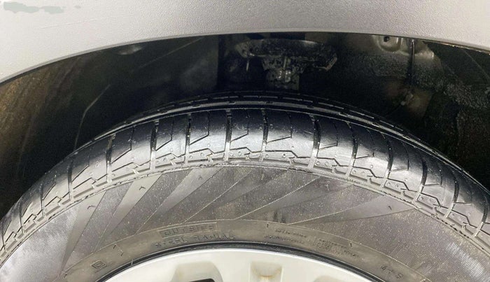 2022 KIA SONET HTK PLUS 1.5, Diesel, Manual, 88,403 km, Left Front Tyre Tread