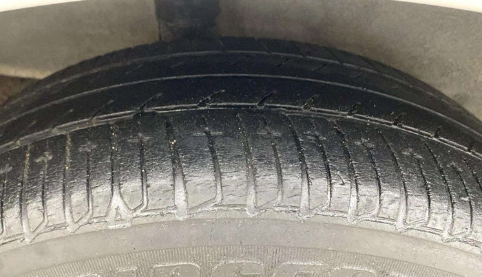 2017 Nissan Micra XV CVT, Petrol, Automatic, 28,116 km, Right Rear Tyre Tread