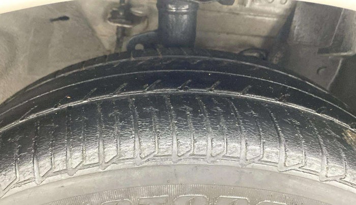 2017 Nissan Micra XV CVT, Petrol, Automatic, 28,116 km, Right Front Tyre Tread