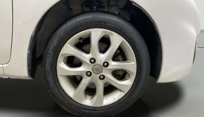 2017 Nissan Micra XV CVT, Petrol, Automatic, 28,116 km, Right Front Wheel