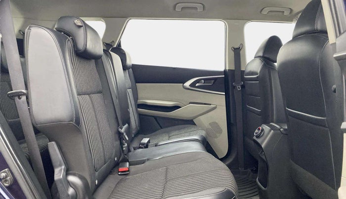 2023 KIA CARENS PRESTIGE PLUS 1.4 PETROL DCT 7 STR, Petrol, Automatic, 26,127 km, Right Side Rear Door Cabin