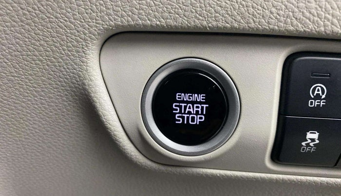 2023 KIA CARENS PRESTIGE PLUS 1.4 PETROL DCT 7 STR, Petrol, Automatic, 26,127 km, Keyless Start/ Stop Button