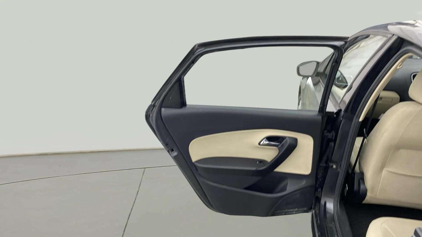 2019 Skoda Rapid STYLE 1.6 MPI AT, Petrol, Automatic, 69,671 km, LHS Front Door