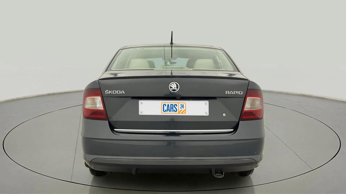2019 Skoda Rapid STYLE 1.6 MPI AT, Petrol, Automatic, 69,671 km, Back/Rear