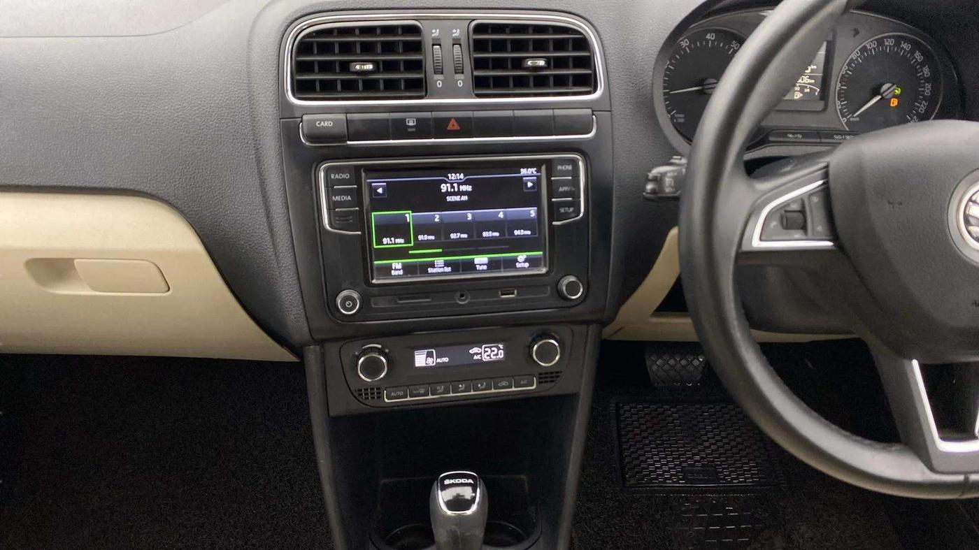 2019 Skoda Rapid STYLE 1.6 MPI AT, Petrol, Automatic, 69,671 km, Air Conditioner