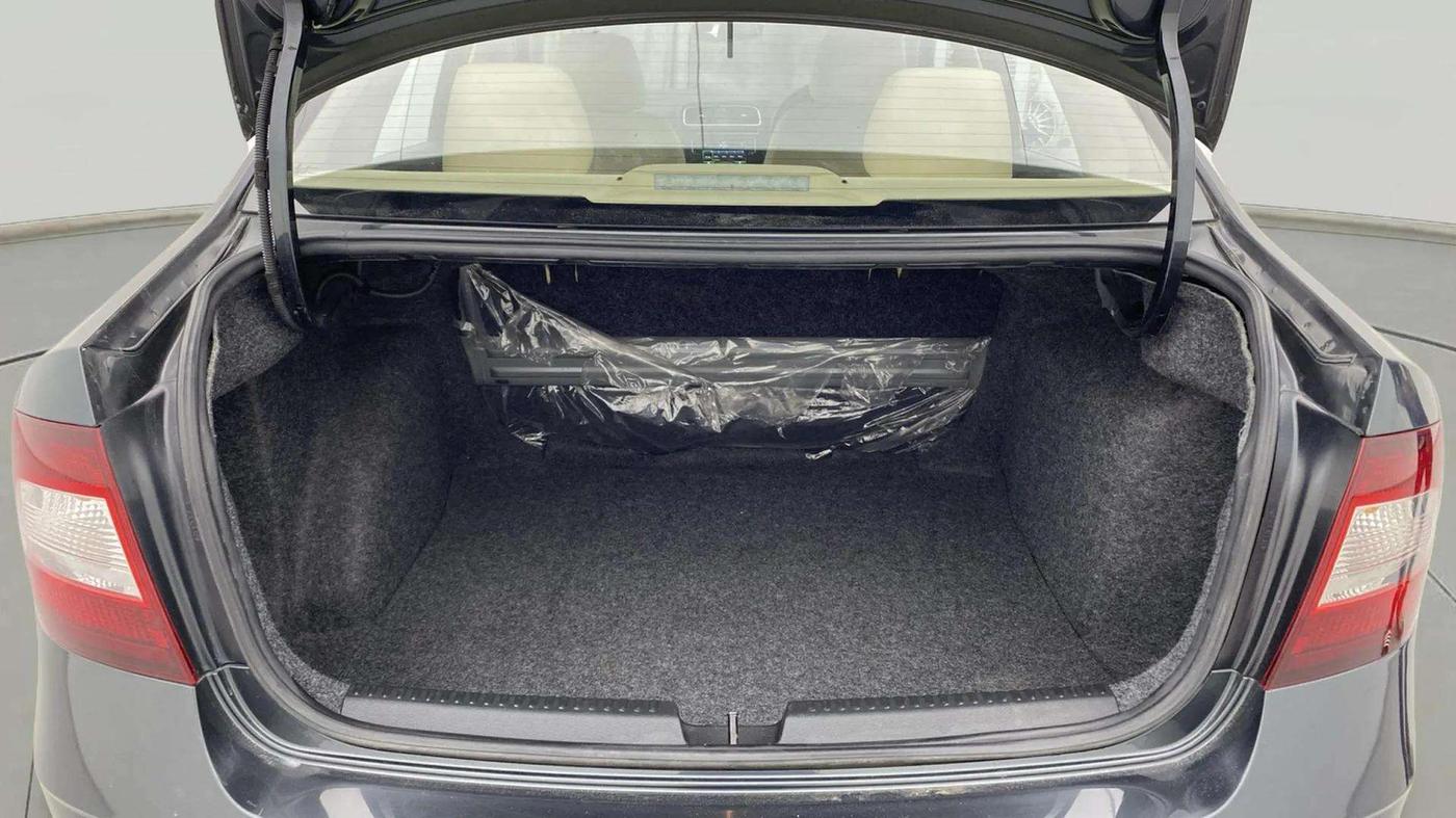 2019 Skoda Rapid STYLE 1.6 MPI AT, Petrol, Automatic, 69,671 km, Boot Inside