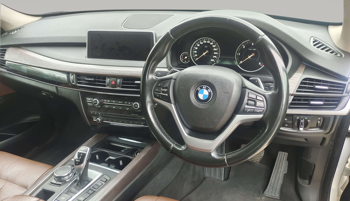 2016 BMW X5 XDRIVE30D DESIGN PURE 5 STR, Diesel, Automatic, 84,721 km, Steering Wheel Close Up