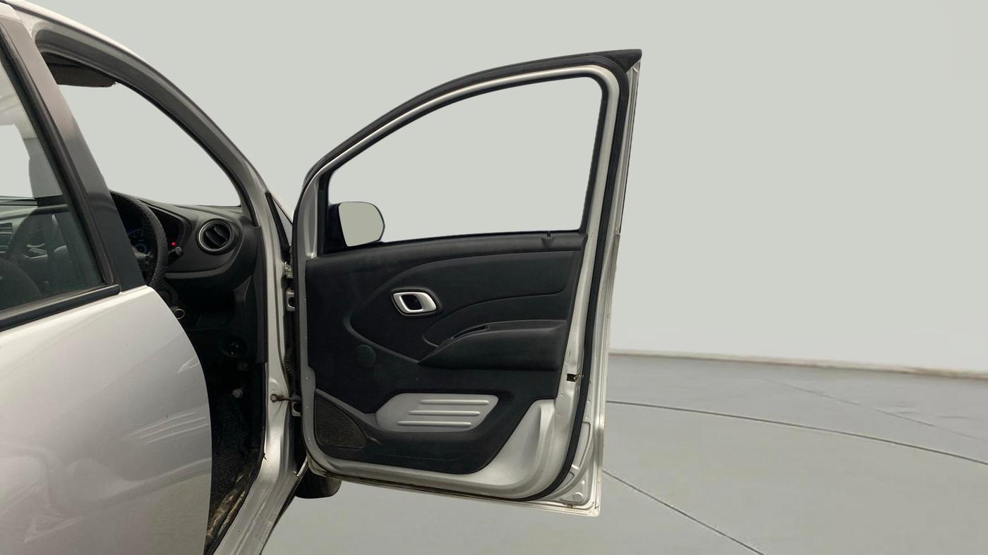 2018 Datsun Redi Go S, Petrol, Manual, 56,538 km, RHS Front Door