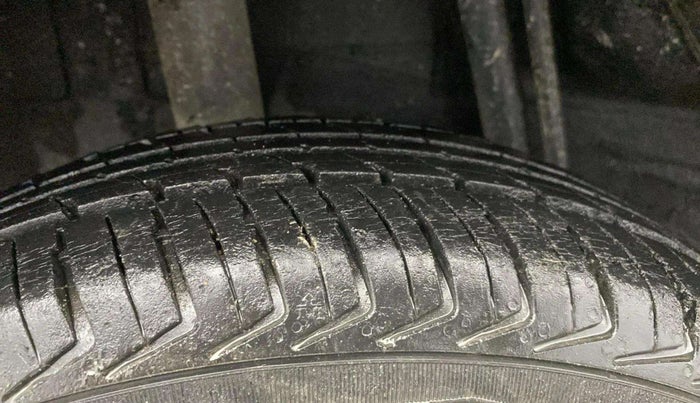 2018 Datsun Redi Go S, Petrol, Manual, 56,500 km, Right Rear Tyre Tread