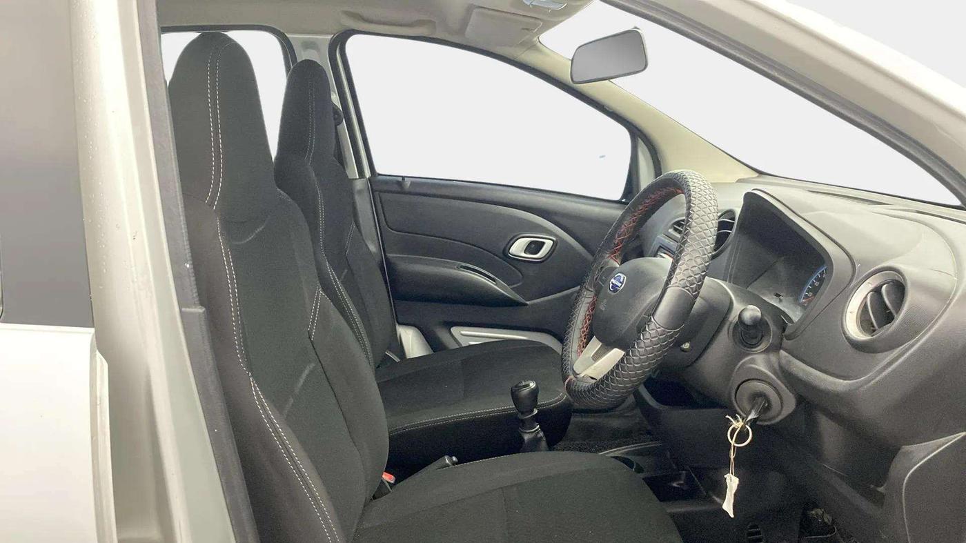 2018 Datsun Redi Go S, Petrol, Manual, 56,538 km, Right Side Front Door Cabin
