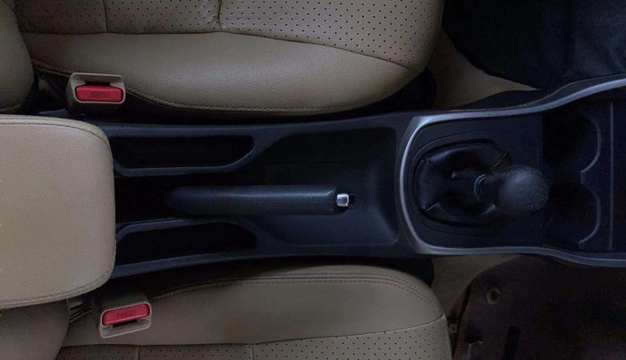 2018 Honda City 1.5L I-DTEC ZX, Diesel, Manual, 54,597 km, Gear Lever