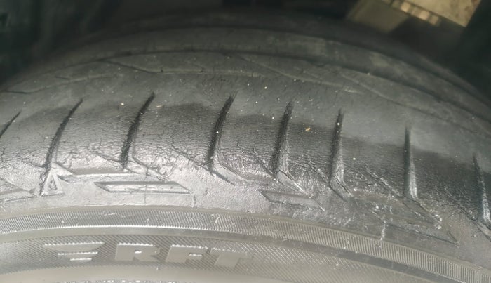 2020 Mercedes Benz C Class C 200 Progressive, Petrol, Automatic, 48,724 km, Left Front Tyre Tread