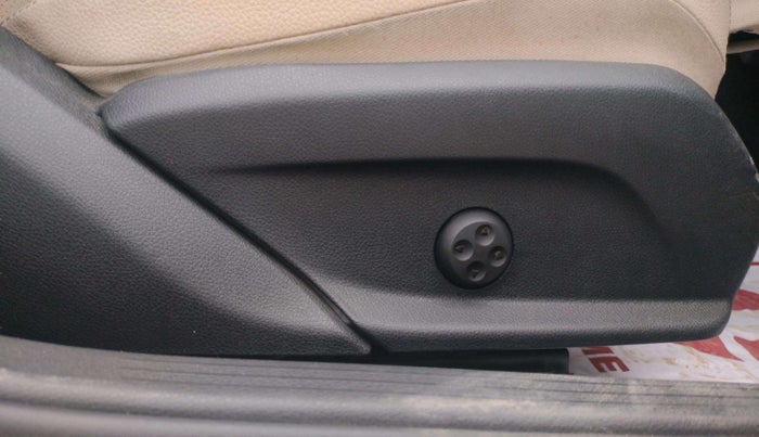 2020 Mercedes Benz C Class C 200 Progressive, Petrol, Automatic, 48,724 km, Driver Side Adjustment Panel