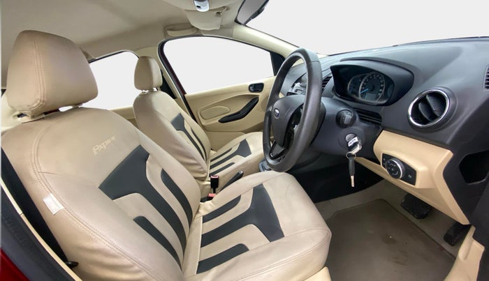 2015 Ford Figo Aspire TITANIUM 1.5 PETROL AT, Petrol, Automatic, 25,361 km, Right Side Front Door Cabin