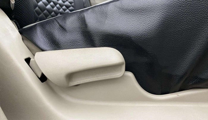 2020 Maruti Celerio VXI (O) CNG, CNG, Manual, 66,049 km, Driver Side Adjustment Panel