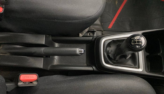 2022 Maruti Swift ZXI PLUS, Petrol, Manual, 57,015 km, Gear Lever