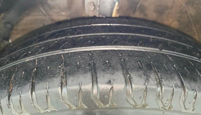 2022 Maruti Swift ZXI PLUS, Petrol, Manual, 57,015 km, Left Rear Tyre Tread
