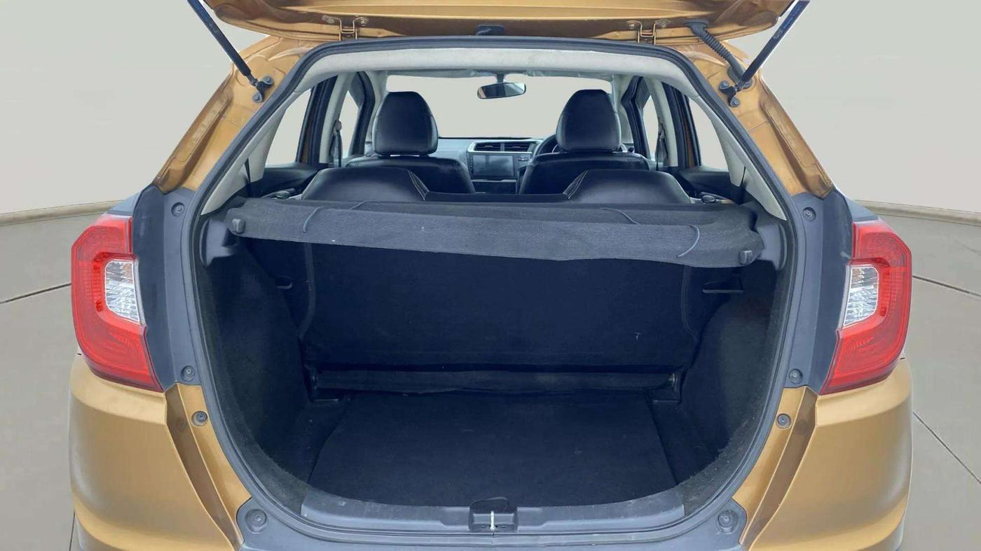 2017 Honda WR-V 1.2L I-VTEC VX MT, Petrol, Manual, 69,200 km, Boot Open Zoomed View