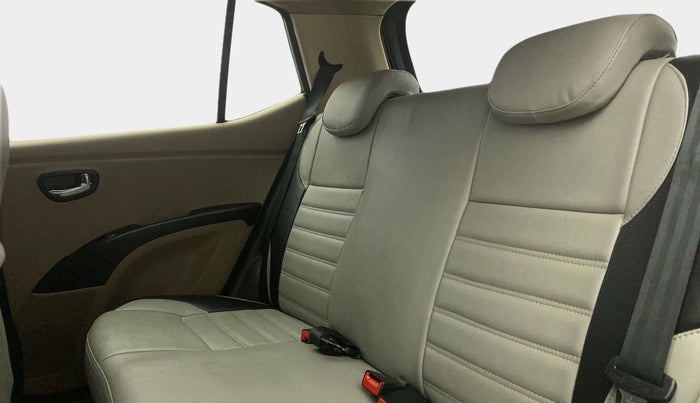 2012 Hyundai i10 SPORTZ 1.2, Petrol, Manual, 1,05,738 km, Right Side Rear Door Cabin