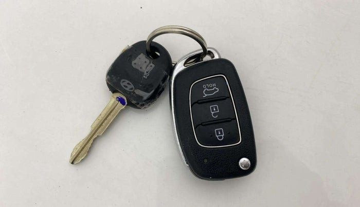 2018 Hyundai Elite i20 ASTA 1.2, Petrol, Manual, 34,900 km, Key Close Up