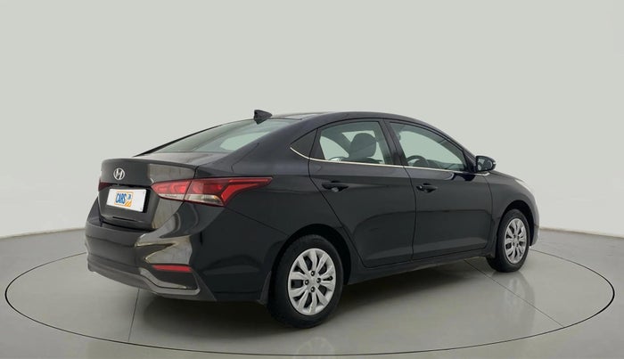 2019 Hyundai Verna 1.4 EX PETROL, CNG, Manual, 1,17,857 km, Right Back Diagonal