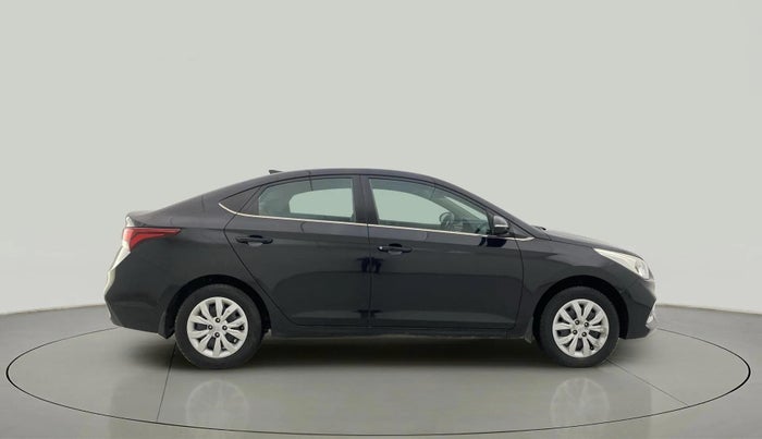 2019 Hyundai Verna 1.4 EX PETROL, CNG, Manual, 1,17,857 km, Right Side View