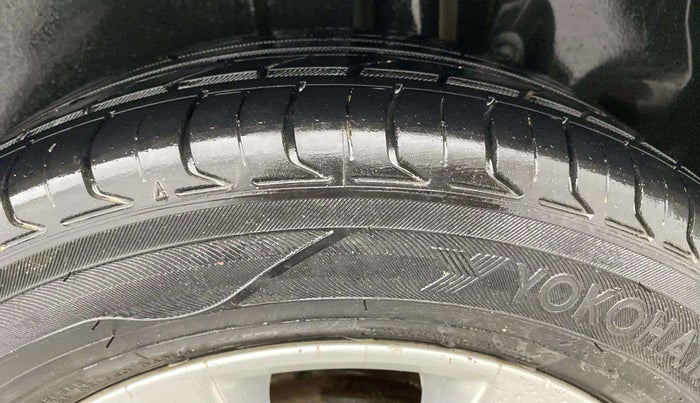 2017 Maruti Ertiga ZDI + SHVS, Diesel, Manual, 62,697 km, Left Rear Tyre Tread