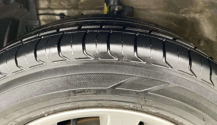 2017 Maruti Ertiga ZDI + SHVS, Diesel, Manual, 62,697 km, Left Front Tyre Tread