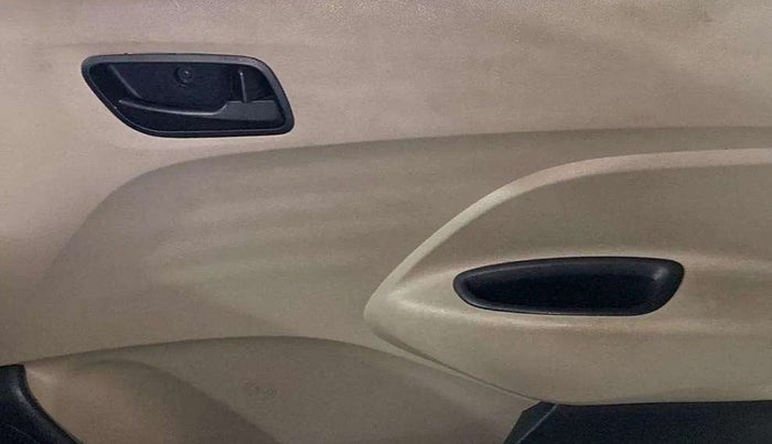 2022 Hyundai NEW SANTRO SPORTZ MT, Petrol, Manual, 42,797 km, Driver Side Door Panels Control