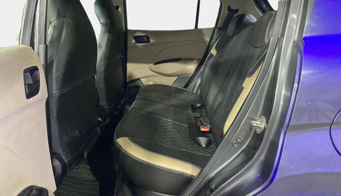 2022 Hyundai NEW SANTRO SPORTZ MT, Petrol, Manual, 42,797 km, Right Side Rear Door Cabin