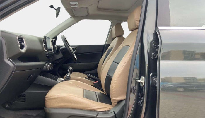2019 Hyundai VENUE SX 1.4 CRDI, Diesel, Manual, 52,854 km, Right Side Front Door Cabin