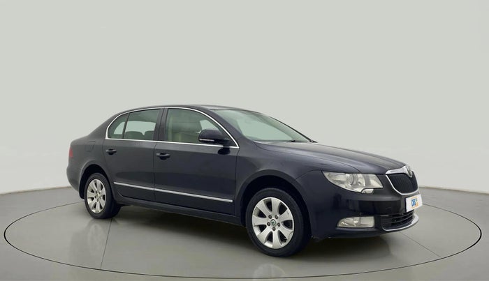 2013 Skoda Superb ELEGANCE 1.8 TSI MT, Petrol, Manual, 1,05,090 km, Right Front Diagonal