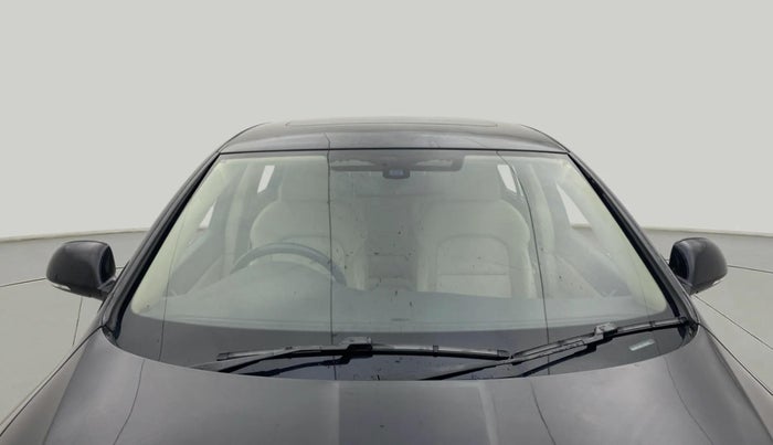 2013 Skoda Superb ELEGANCE 1.8 TSI MT, Petrol, Manual, 1,05,090 km, Front Windshield