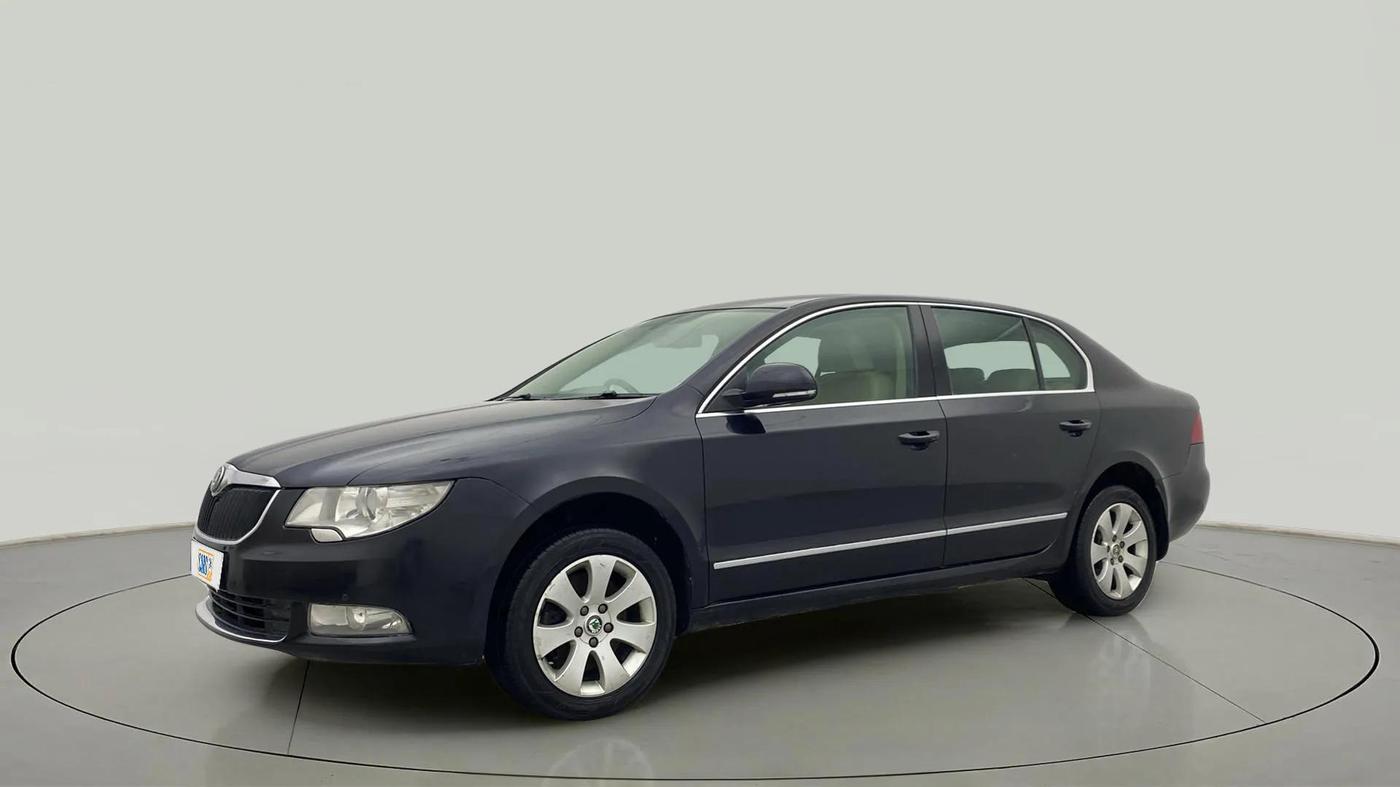 2013 Skoda Superb ELEGANCE 1.8 TSI MT, Petrol, Manual, 1,05,398 km, Left Front Diagonal