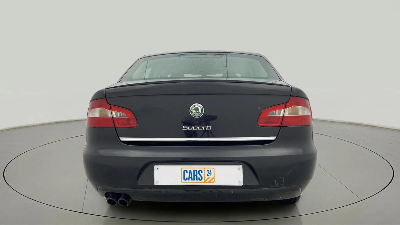 2013 Skoda Superb ELEGANCE 1.8 TSI MT, Petrol, Manual, 1,05,398 km, Back/Rear