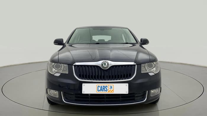 2013 Skoda Superb ELEGANCE 1.8 TSI MT, Petrol, Manual, 1,05,398 km, Front