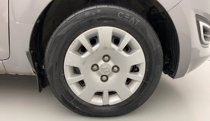 2013 Hyundai i20 MAGNA O 1.2, Petrol, Manual, 82,253 km, Right Front Wheel