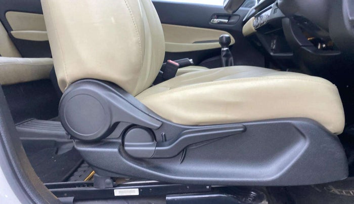 2021 Honda City 1.5L I-VTEC VX, Petrol, Manual, 22,555 km, Driver Side Adjustment Panel