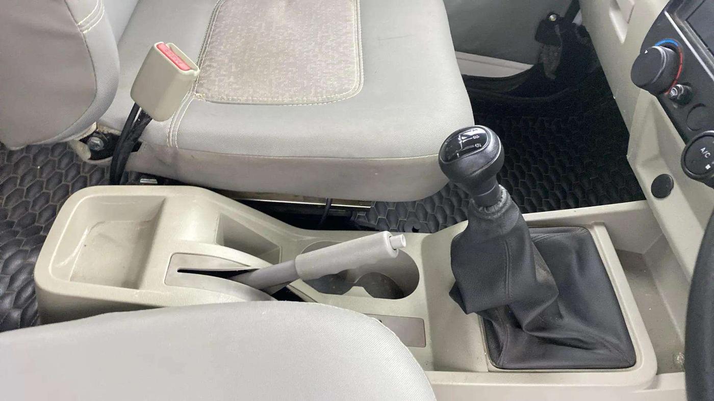 2023 Mahindra Bolero B4, Diesel, Manual, 21,206 km, Gear Lever