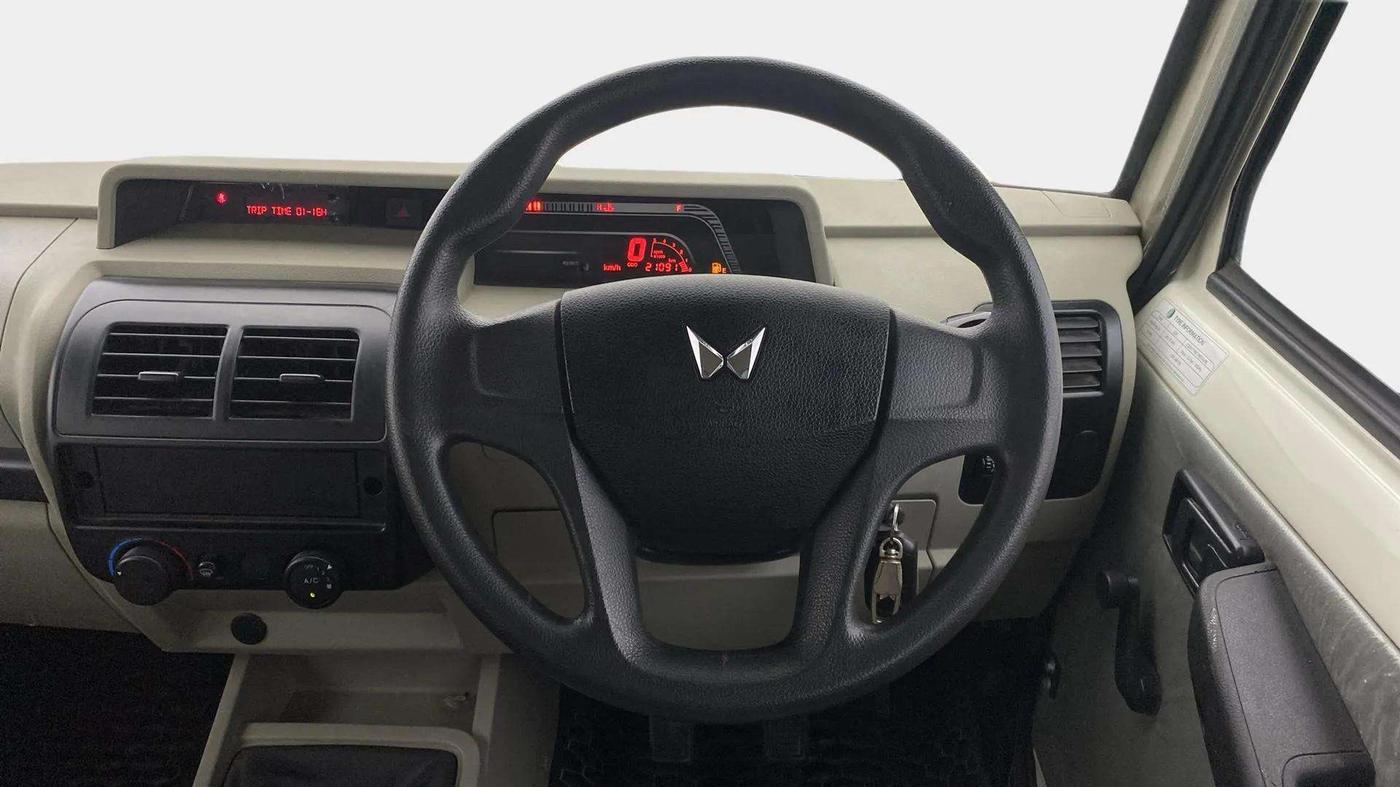 2023 Mahindra Bolero B4, Diesel, Manual, 21,206 km, Steering Wheel Close Up