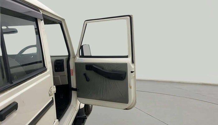 2023 Mahindra Bolero B4, Diesel, Manual, 21,090 km, RHS Front Door
