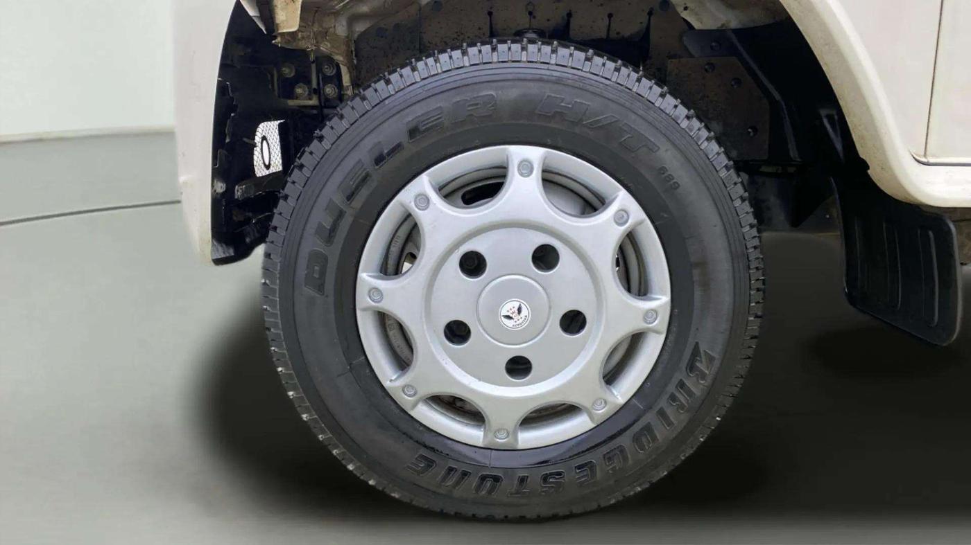 2023 Mahindra Bolero B4, Diesel, Manual, 21,206 km, Left Front Wheel