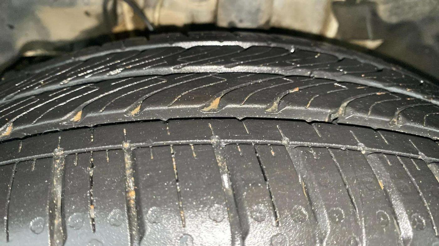 2023 Tata Tiago XZA PLUS PETROL, Petrol, Automatic, 26,623 km, Left Front Tyre Tread