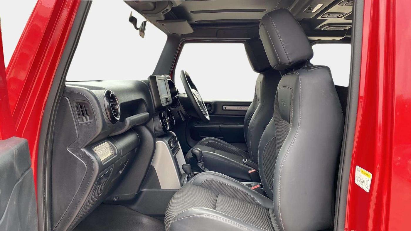 2021 Mahindra Thar LX PETROL HT 4WD AT, Petrol, Automatic, 17,595 km, Right Side Front Door Cabin