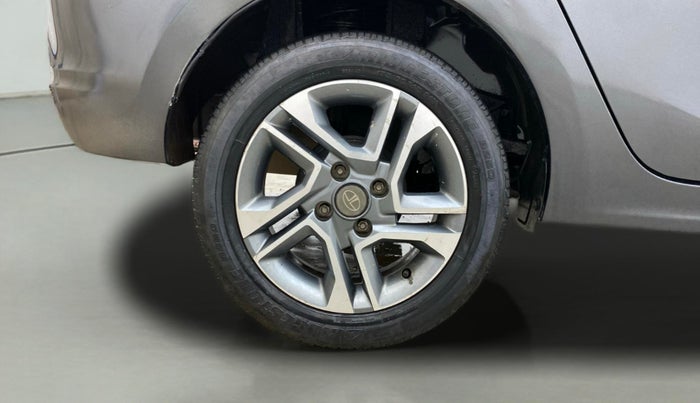 2022 Tata TIGOR XZA PLUS PETROL, Petrol, Automatic, 49,947 km, Right Rear Wheel