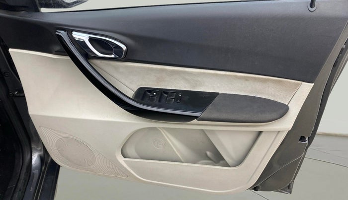2022 Tata TIGOR XZA PLUS PETROL, Petrol, Automatic, 49,947 km, Driver Side Door Panels Control